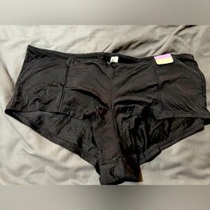 BNWT Cacique Black Boyshort Panty - Size 18/20